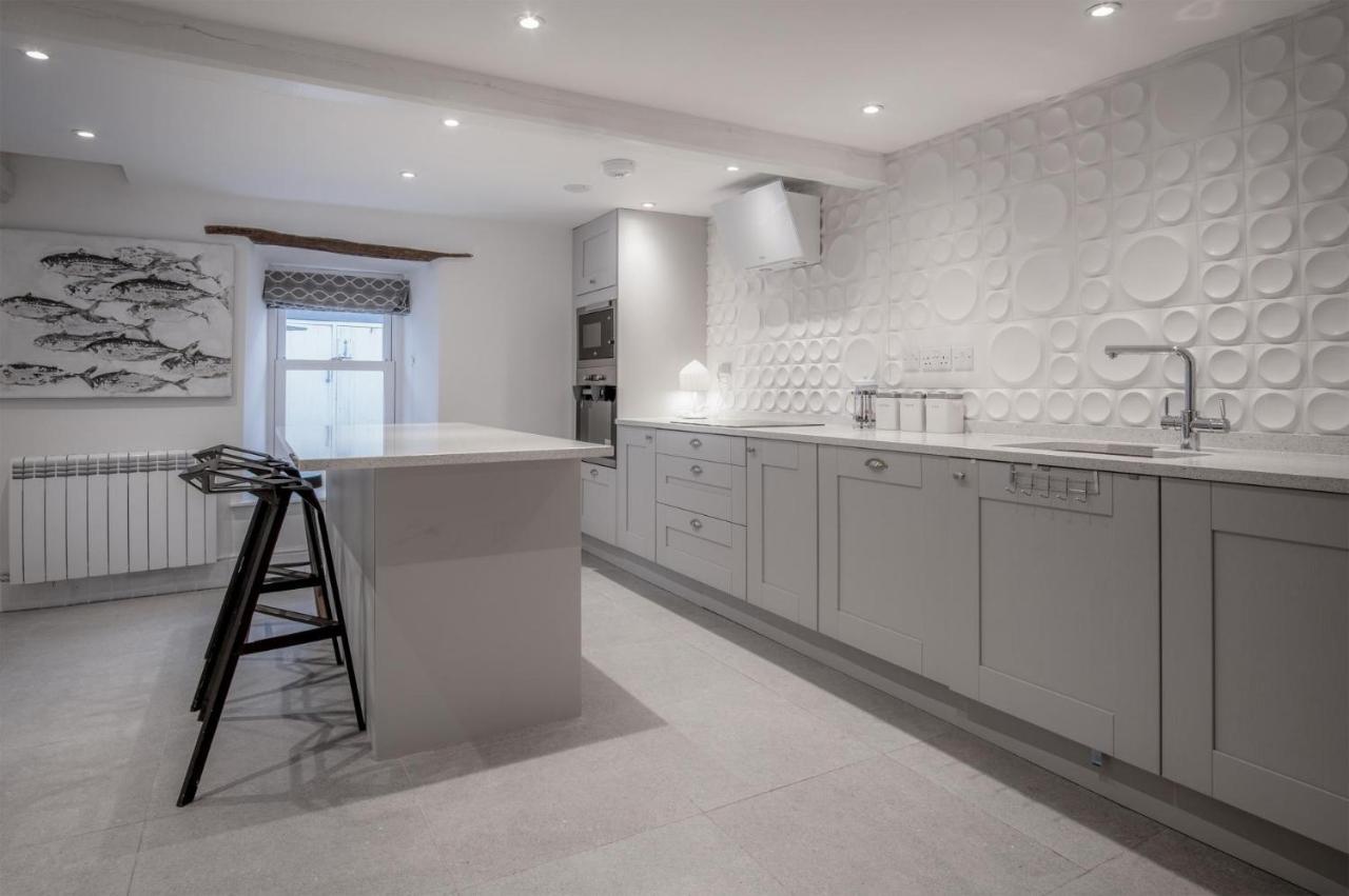 Caleb'S Cottage - 4 Bedroom Cottage - Solva Bagian luar foto