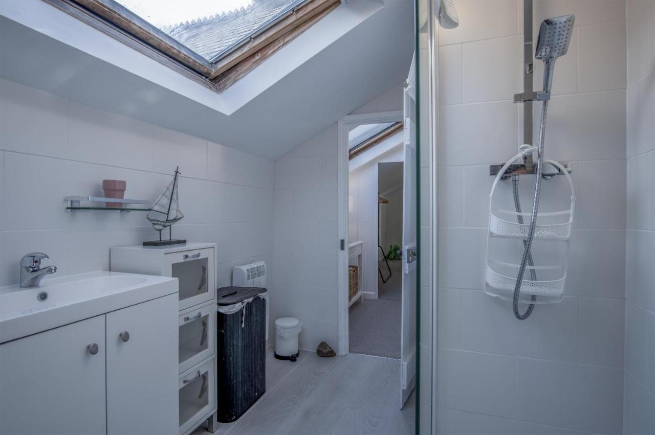 Caleb'S Cottage - 4 Bedroom Cottage - Solva Bagian luar foto
