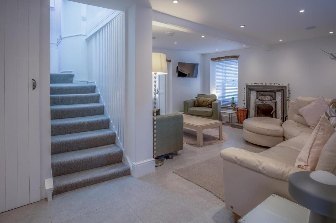Caleb'S Cottage - 4 Bedroom Cottage - Solva Bagian luar foto
