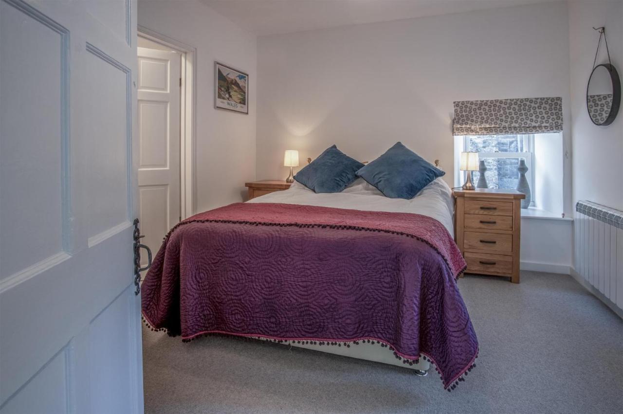 Caleb'S Cottage - 4 Bedroom Cottage - Solva Bagian luar foto