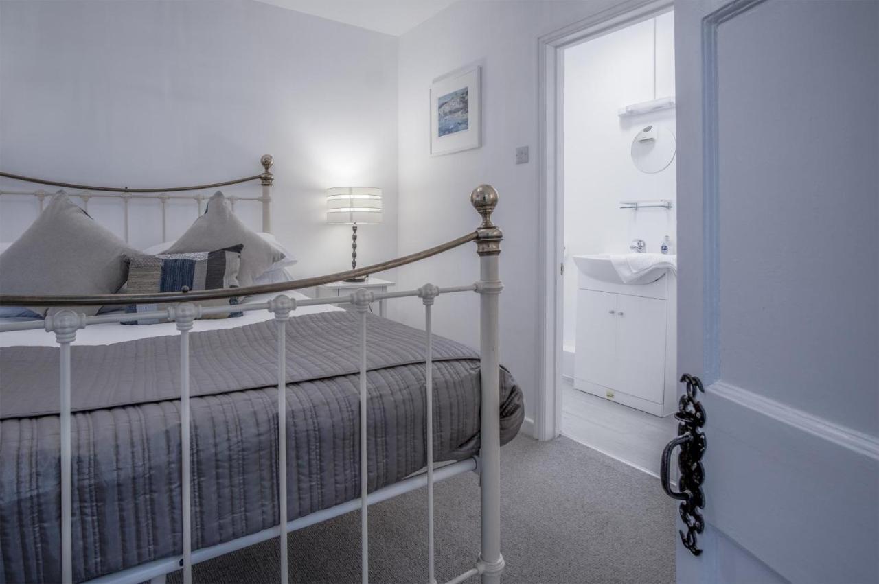 Caleb'S Cottage - 4 Bedroom Cottage - Solva Bagian luar foto