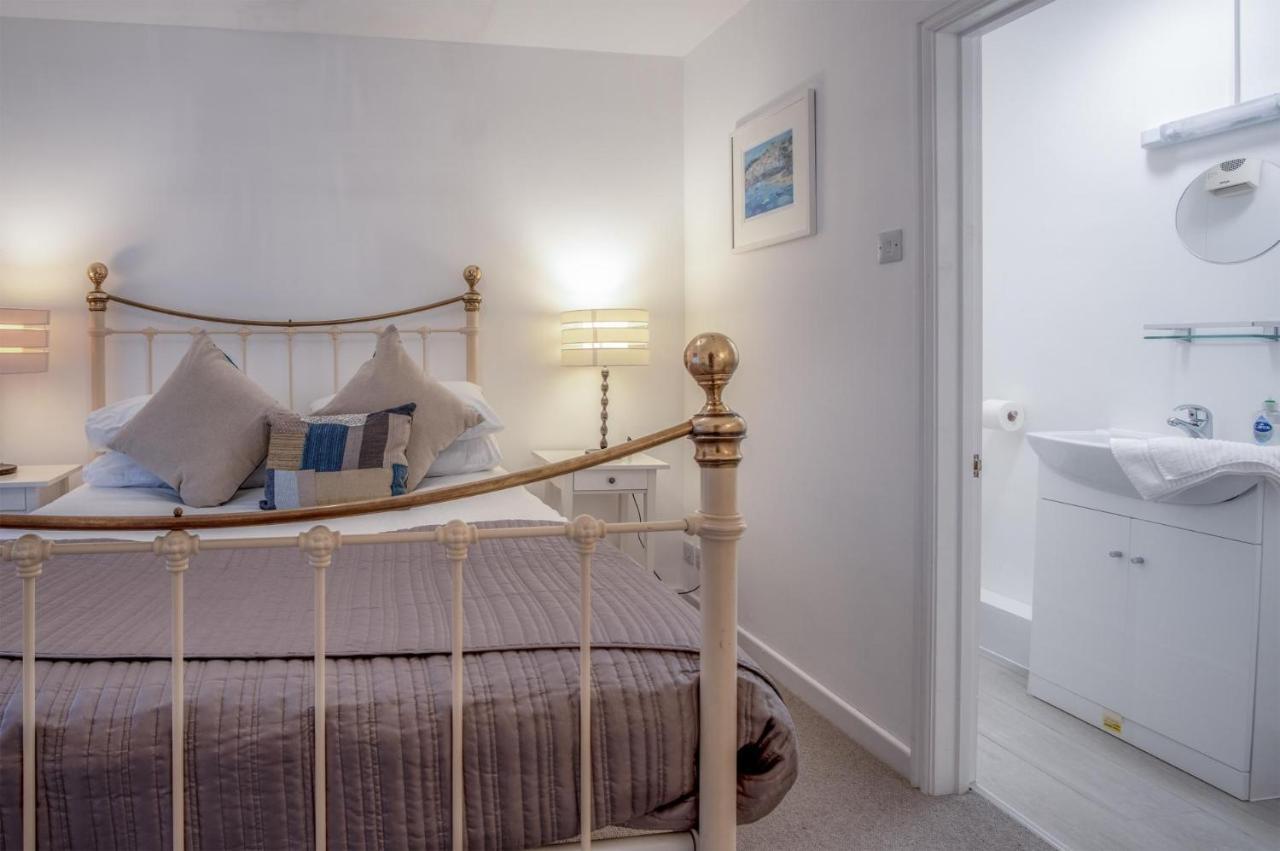 Caleb'S Cottage - 4 Bedroom Cottage - Solva Bagian luar foto