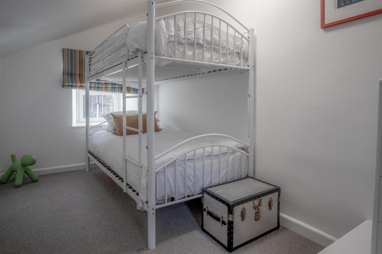 Caleb'S Cottage - 4 Bedroom Cottage - Solva Bagian luar foto