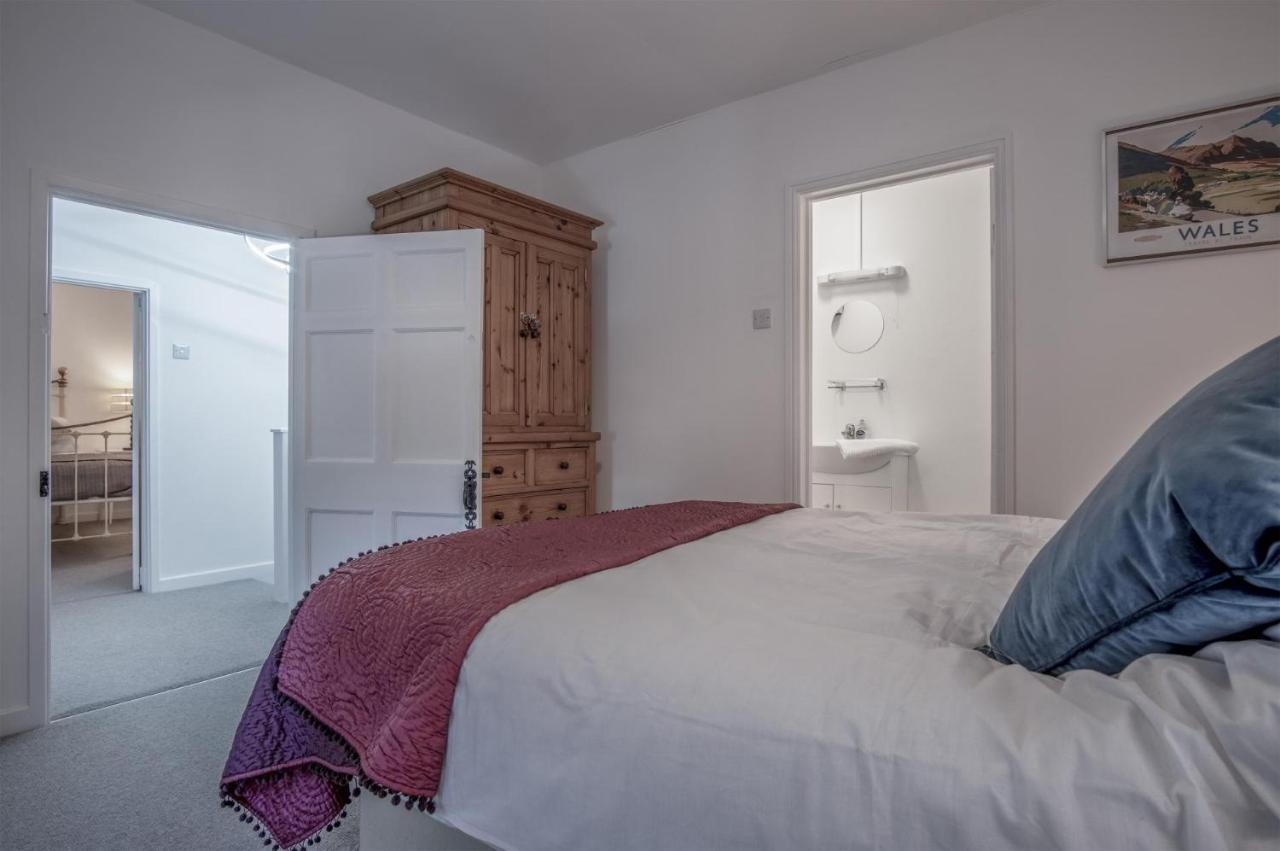 Caleb'S Cottage - 4 Bedroom Cottage - Solva Bagian luar foto